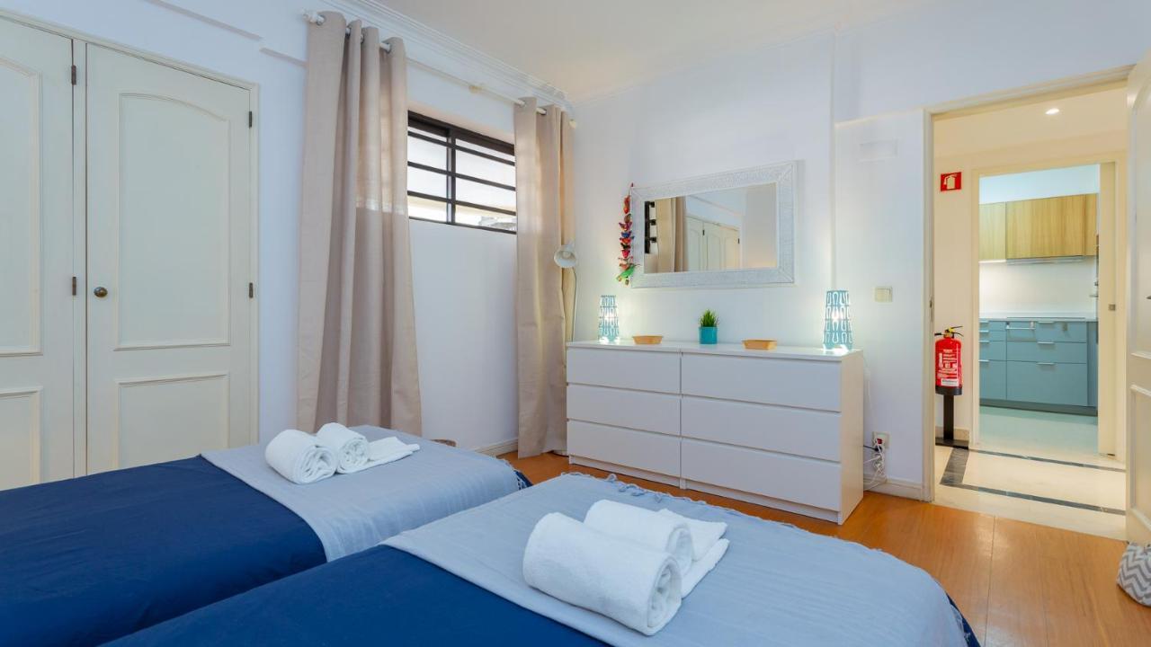 Marina 2Bdr Apartment With Balcony & Pool - 5Min From Beach By Lovelystay Quarteira Zewnętrze zdjęcie